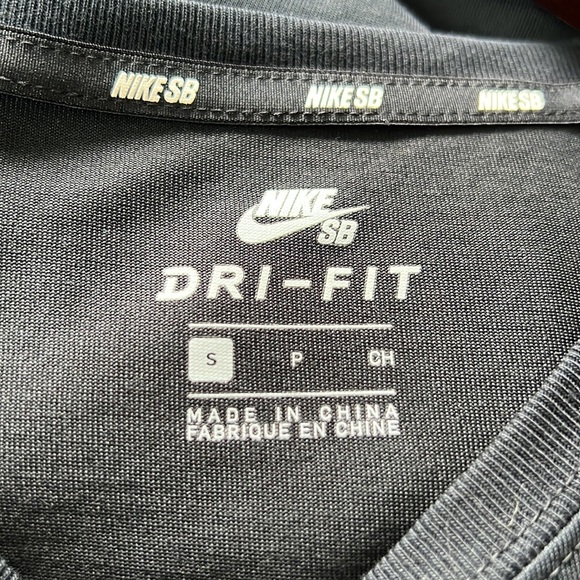 Nike SB tee - Picture 3 of 4